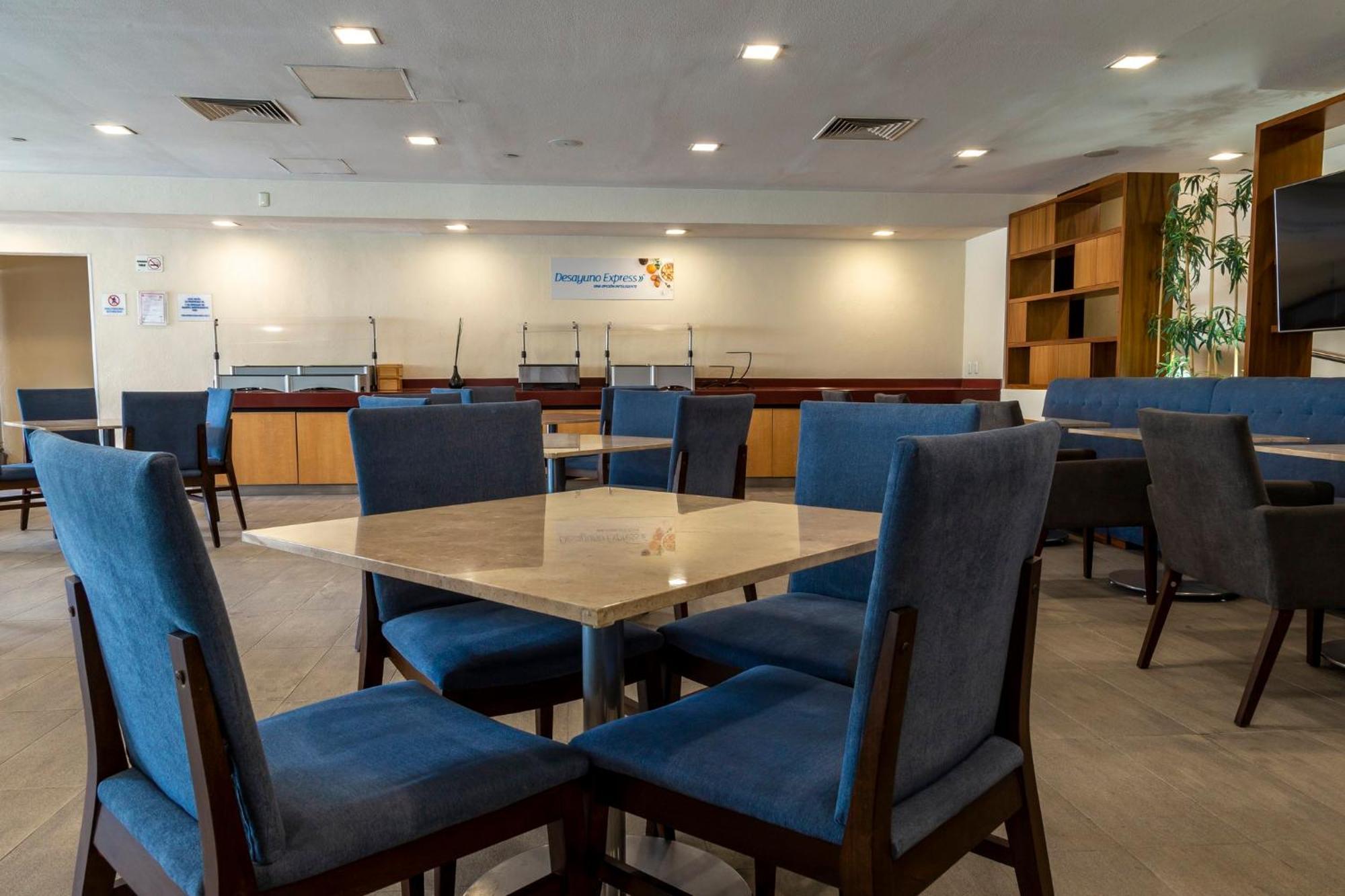 Holiday Inn Express Guadalajara Expo By Ihg Zapopan Ngoại thất bức ảnh
