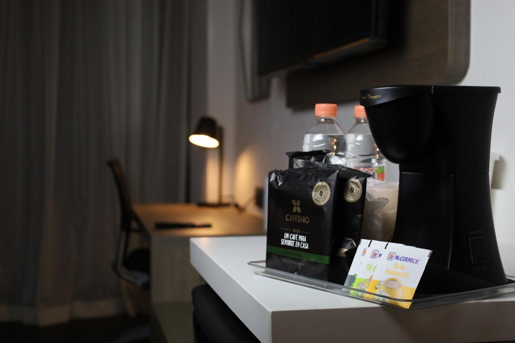 Holiday Inn Express Guadalajara Expo By Ihg Zapopan Ngoại thất bức ảnh