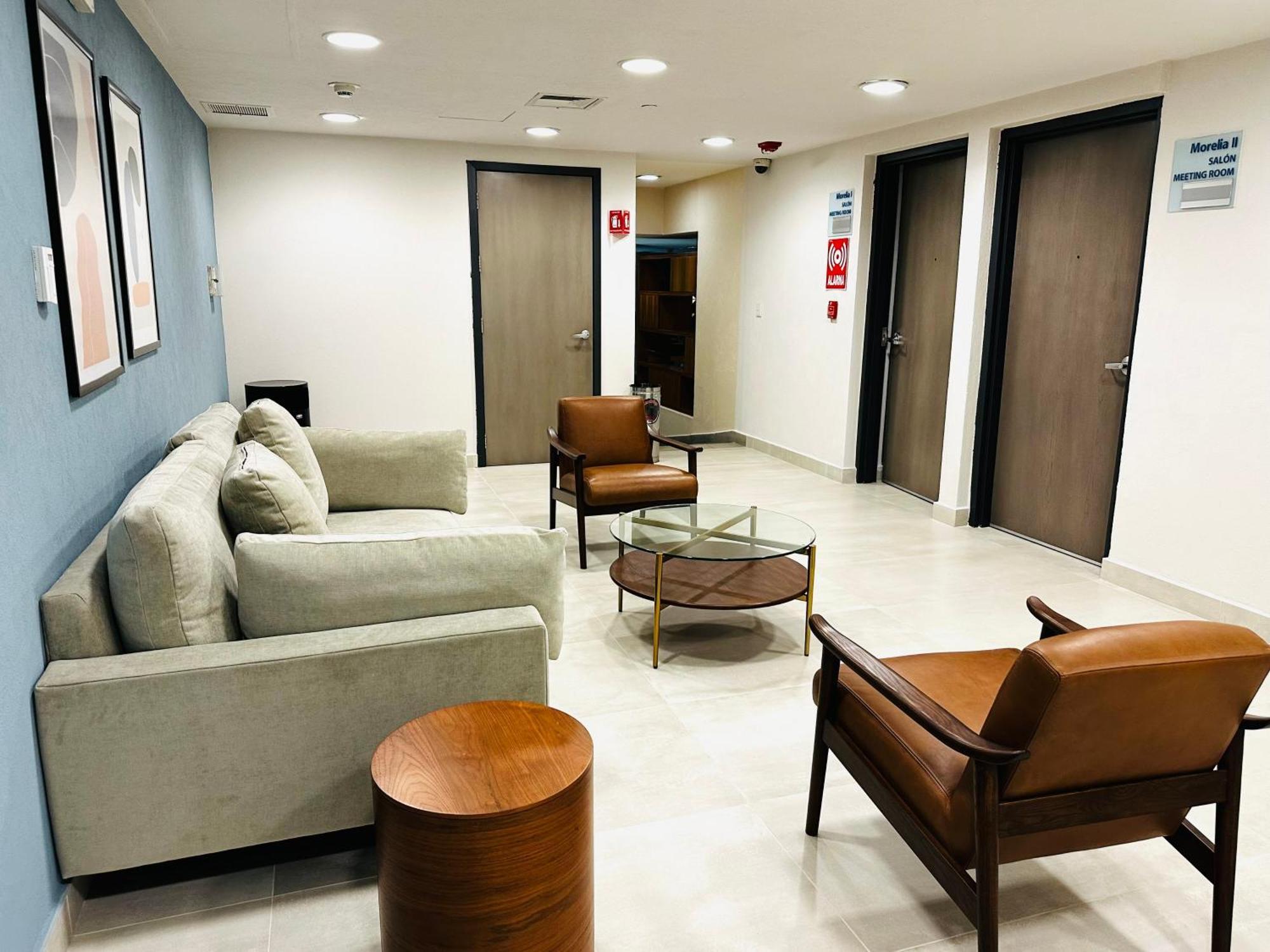 Holiday Inn Express Guadalajara Expo By Ihg Zapopan Ngoại thất bức ảnh
